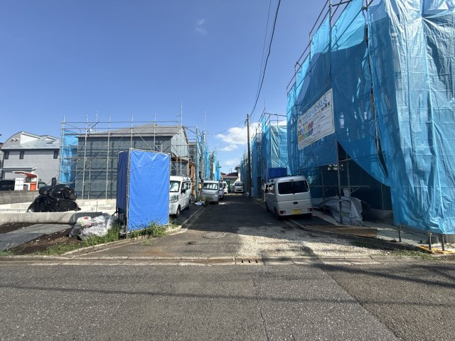 町田駅から歩いて平坦◆カースペース２台　～旭町　新築戸建～全8棟