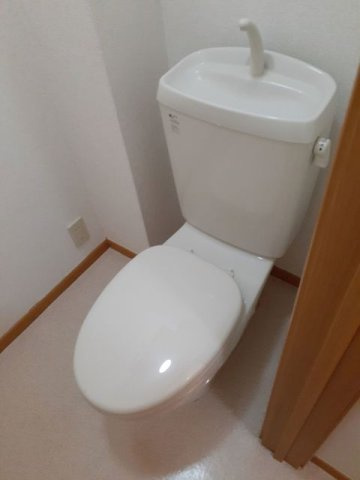 【トイレ】 | ジェルメ・コリーヌ　Ⅱ | トイレもきれいです