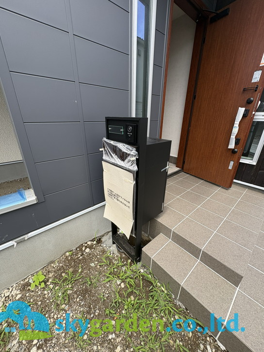 鎌倉市腰越５丁目　新築戸建　のその他|宅配ボックス