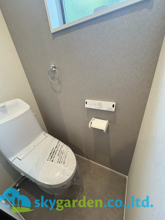 鎌倉市腰越５丁目　新築戸建　のトイレ|清潔感のあるトイレです