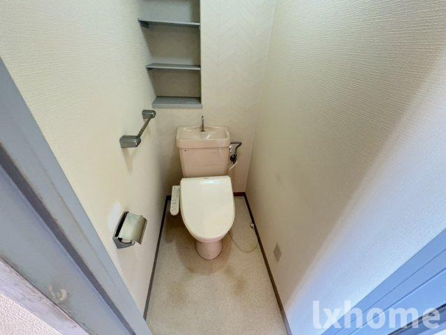 メゾン摂津のトイレ|シンプルで使いやすいトイレです