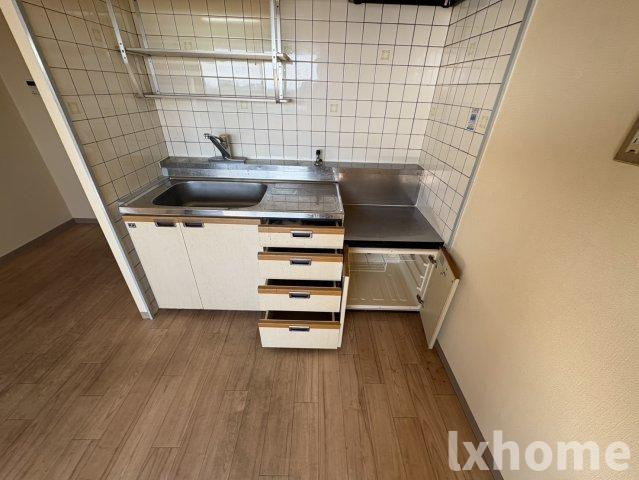 メゾン摂津のキッチン|コンパクトなキッチンで掃除もラクラク