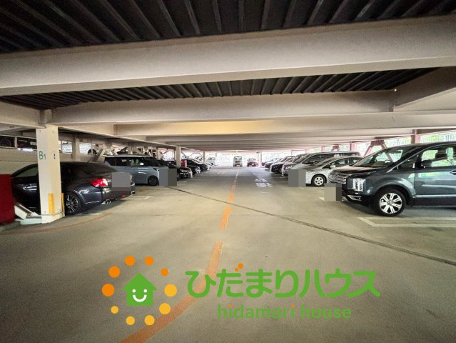 パークシティ白岡イーストガーデンの駐車場