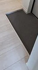 メルラスニシオオミヤの玄関