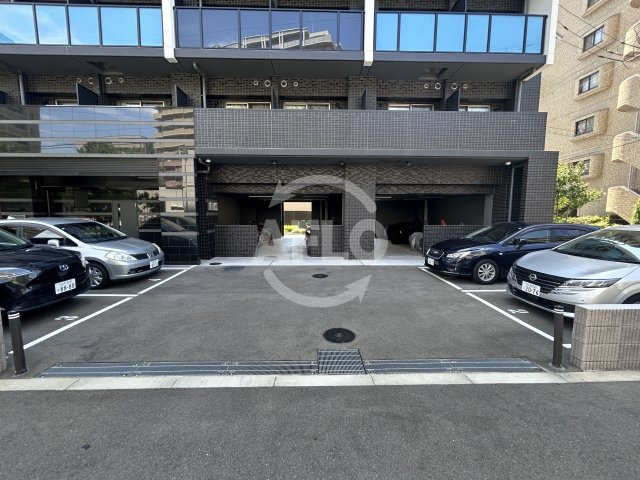 プレサンス西中島南方セレストの駐車場|プレサンス西中島南方セレスト　駐車場