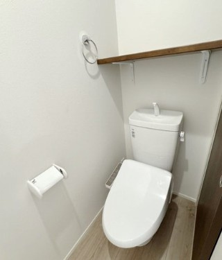 MELLAS西川口Ⅳのトイレ|※同シリーズ別部屋参考写真となります