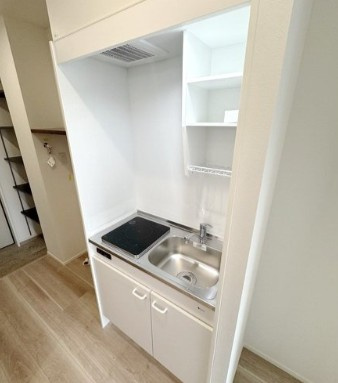 MELLAS西川口Ⅳのキッチン|※同シリーズ別部屋参考写真となります