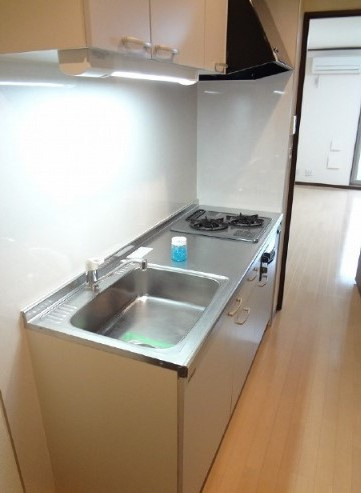 アンプルールフェールTheEarthのキッチン|別部屋参照写真