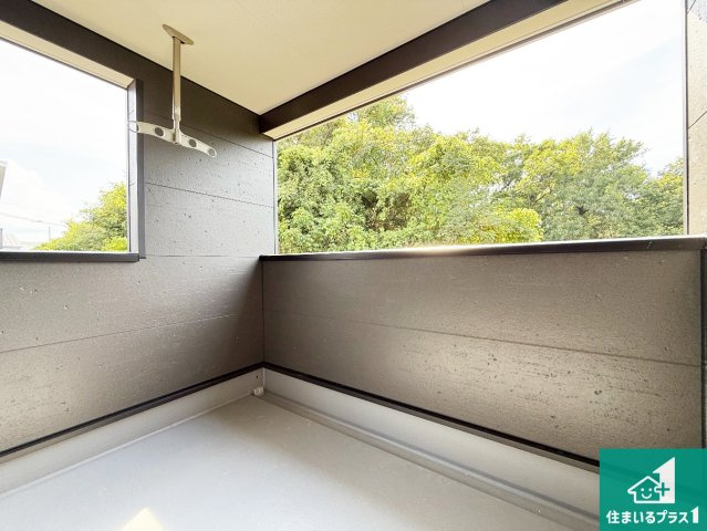 大阪狭山市大野東　第1期　新築一戸建てのバルコニー|急な雨でも安心のインナーバルコニー！