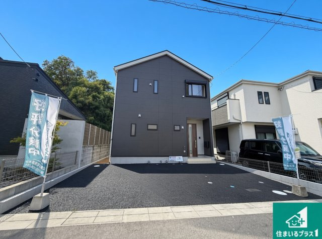 大阪狭山市大野東　第1期　新築一戸建ての外観|お客様に長く安心して住んでいだだける事にこだわった家づくり！住んでからのアフターサービスにもしっかりと取り組んでいます！