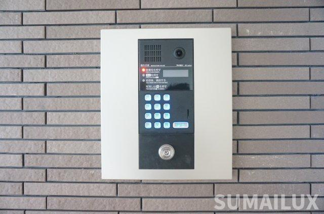 熊本市中央区新屋敷１丁目の賃貸マンションのエントランス