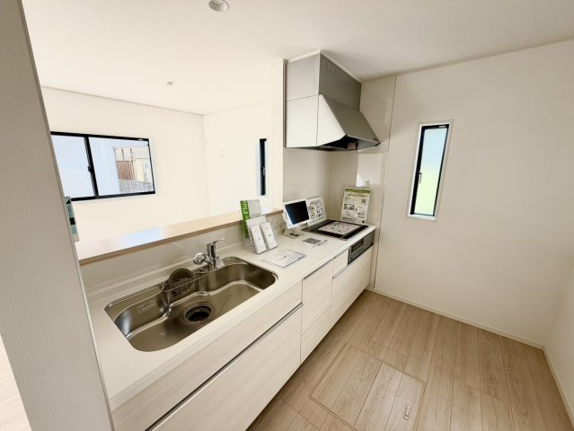 クレイドルガーデン和歌山市布施屋第６　４号棟のキッチン