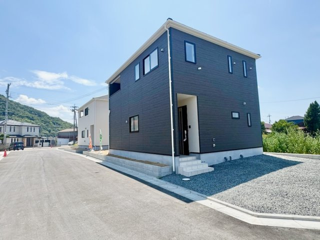 クレイドルガーデン和歌山市布施屋第６　４号棟の外観