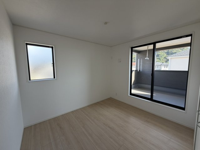 クレイドルガーデン和歌山市布施屋第６　４号棟の洋室