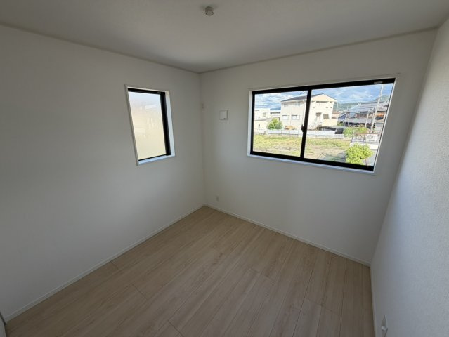 クレイドルガーデン和歌山市布施屋第６　４号棟の洋室