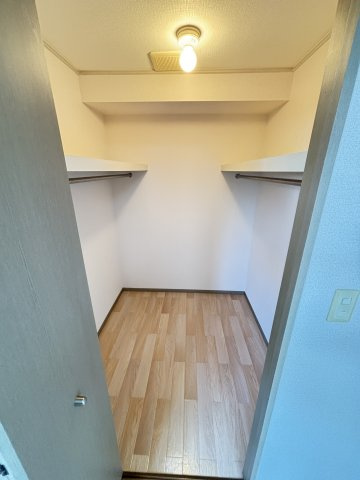 プリムローズⅢA棟の収納