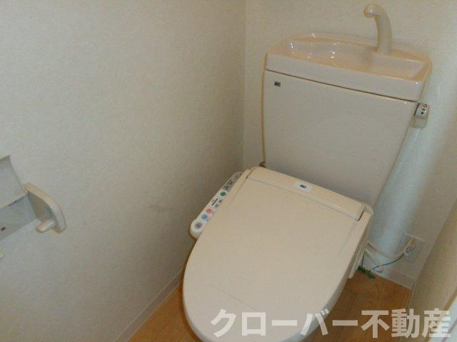 フィエスタのトイレ|シャワー付トイレ