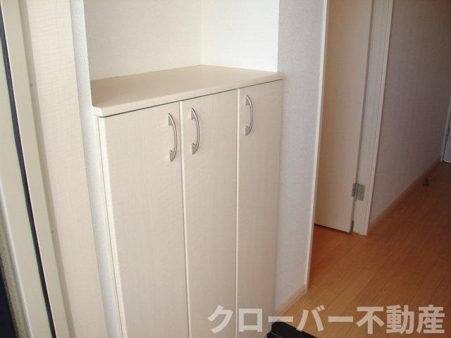 フィエスタの収納|下駄箱