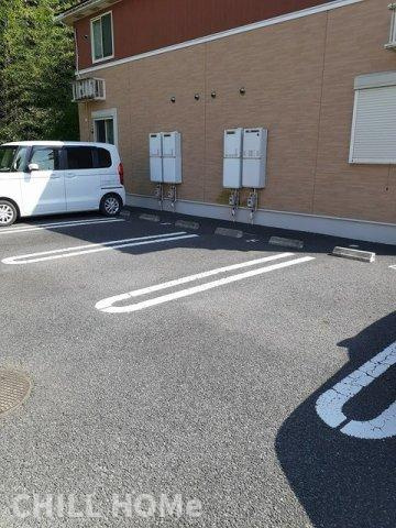 アイリー　Ｃの駐車場|当社、チルホームのHPもご覧ください(^^)/物件情報多数♪