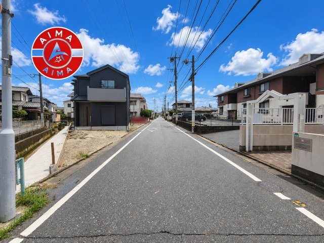 福岡市城南区片江2丁目第3-2棟（2号棟）の外観|前面道路含む現地の写真です。