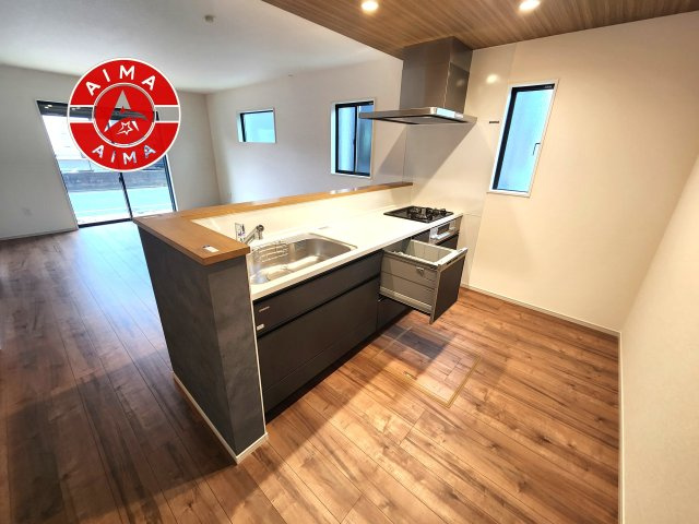 福岡市城南区片江2丁目第3-2棟（2号棟）の内観：施工例|洗い物のストレスを軽減する、広々としたシンクスペース。