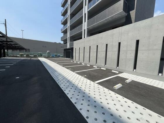 熊本市中央区本荘町の賃貸マンションの駐車場