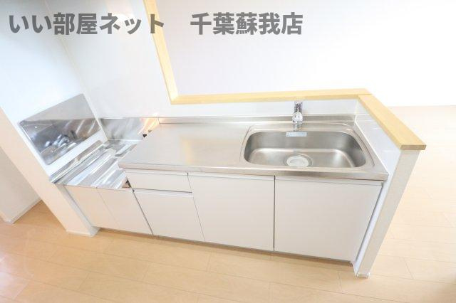 オリュザのキッチン|コンパクトなキッチンで掃除もラクラク