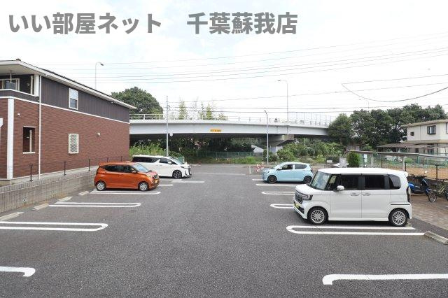 オリュザの駐車場|駐車スペースもあります