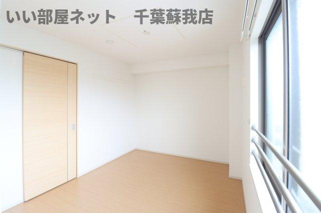 オリュザの洋室|落ち着いた色調の洋室です