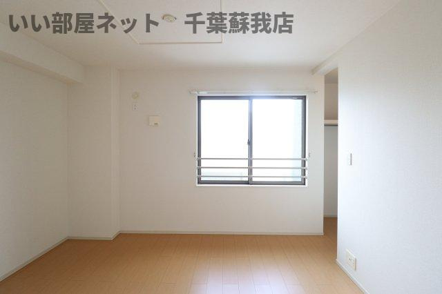 オリュザの寝室|落ち着いた色調の寝室です