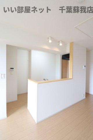 オリュザのキッチン|コンパクトなキッチンで掃除もラクラク