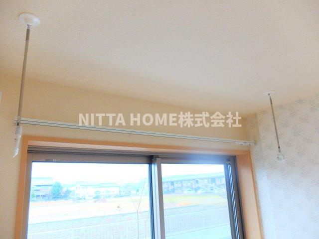 サンフェリーチェ篠山の内装|室内物干しスペースです♪