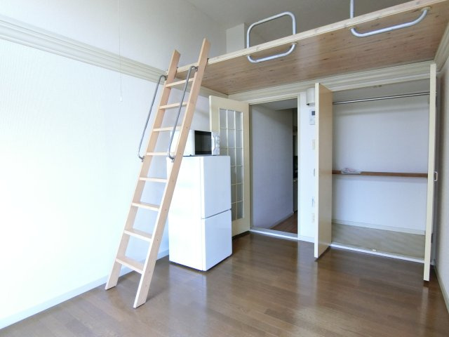 パストラル小山の洋室