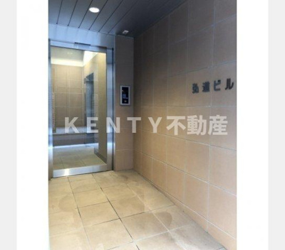 【エントランス】 | 弘進ビル | 毎日通るエントランスはこのようになっています