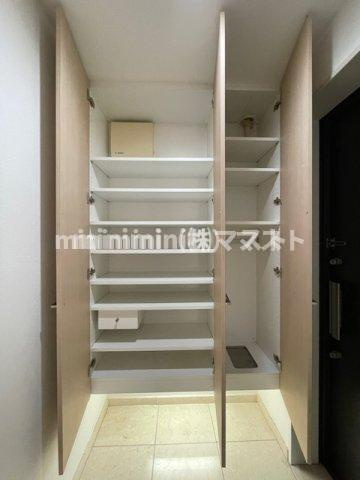シャリエなんばファーストの収納|同建物内・別部屋参照