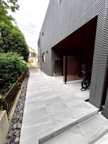 Ｍａｉｓｏｎ　Ｇｒｅｅｎ　ｎоａのエントランス