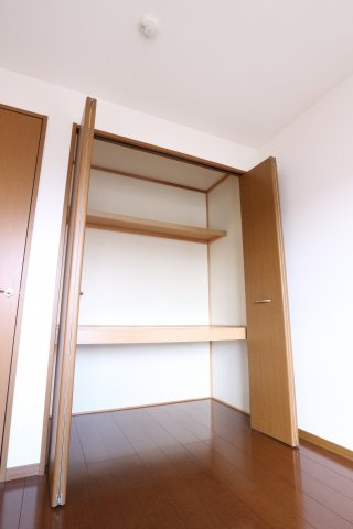 アルスクレストⅡ2棟の収納