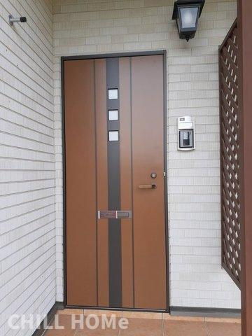 プチテラスⅠの玄関|当社、チルホームのHPもご覧ください(^^)/物件情報多数♪