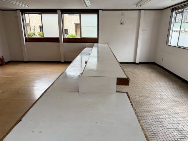 吾妻1丁目　店舗事務所（駐車場6台付き）
