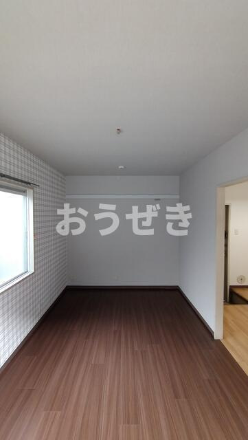ビクトリーコーポの居間・リビング