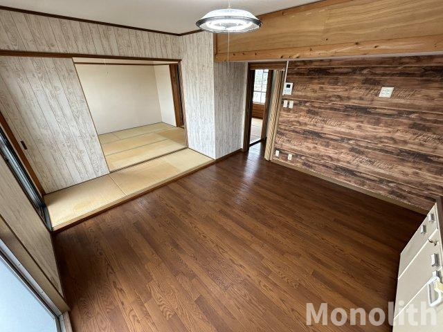 和泉府中ファミリーマンションの内装