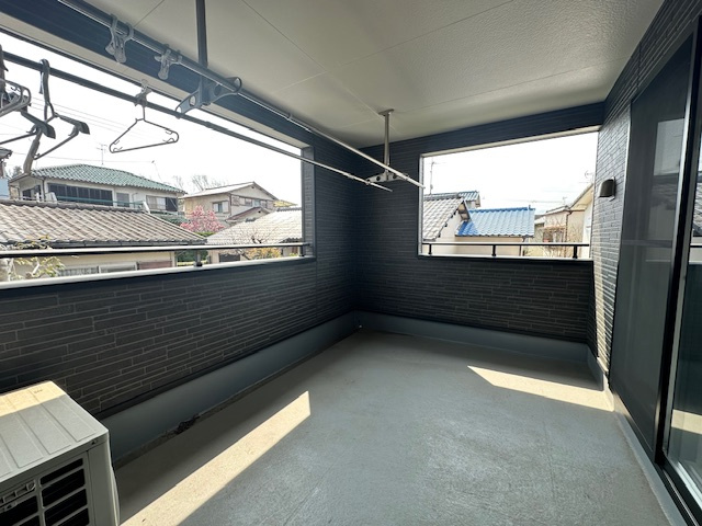 北葛城郡上牧町松里園2丁目　中古戸建のバルコニー|日当たり良好のバルコニー