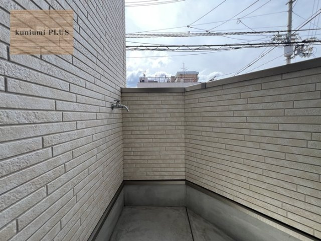 大阪市城東区東中浜2丁目のバルコニー