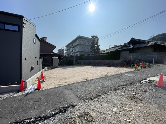 古江東町（C）　土地の外観|周辺は南側に向けてひな壇（下り）になっているため、陽当たり風通し良好です。