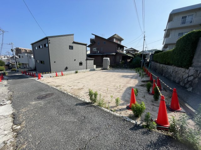 古江東町（C）　土地の外観|間口が約13ｍあるため、駐車がしやすく、建物のプランニングもしやすい地形です。