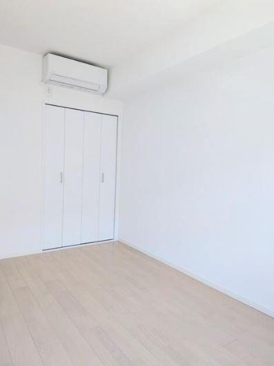 【中古マンション】若葉グリーンハイツD号棟の洋室|北6帖洋室です