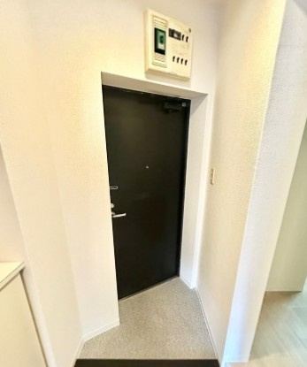 スターホームズ三ツ境１１の玄関
