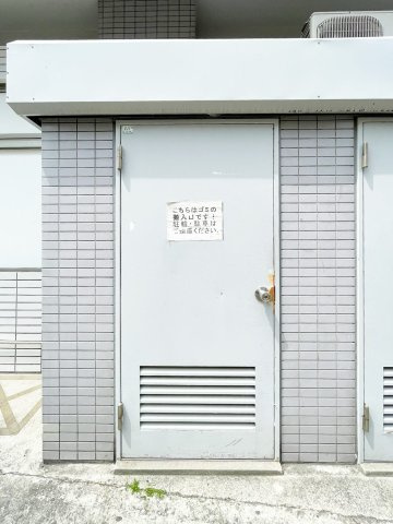 神戸多聞マンションのエントランス