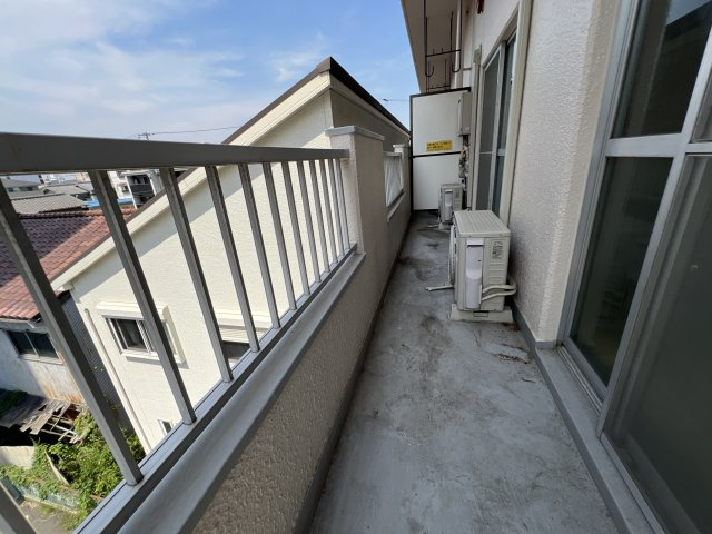 姫路市東延末１丁目の賃貸マンションのバルコニー