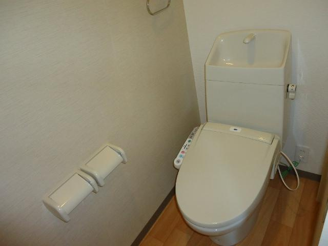 サンコート長束のトイレ|シャワー付トイレ